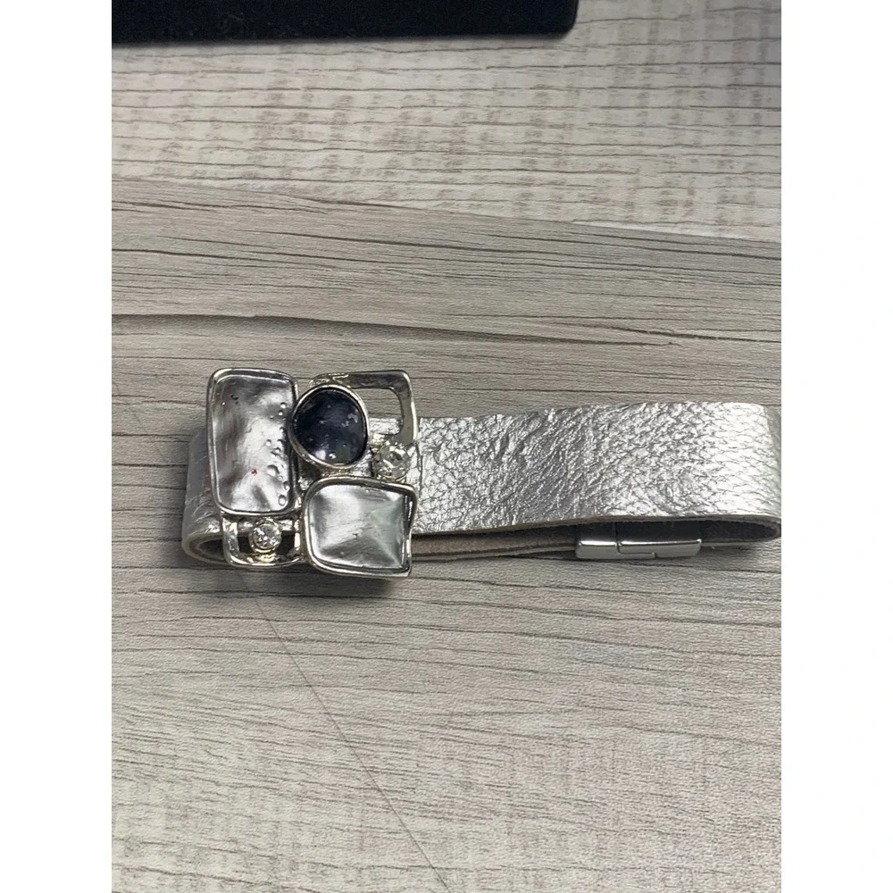 Silver Metallic Leather Cuff Bracelet Geometric Magnetic Clasp Rhinestone 4518